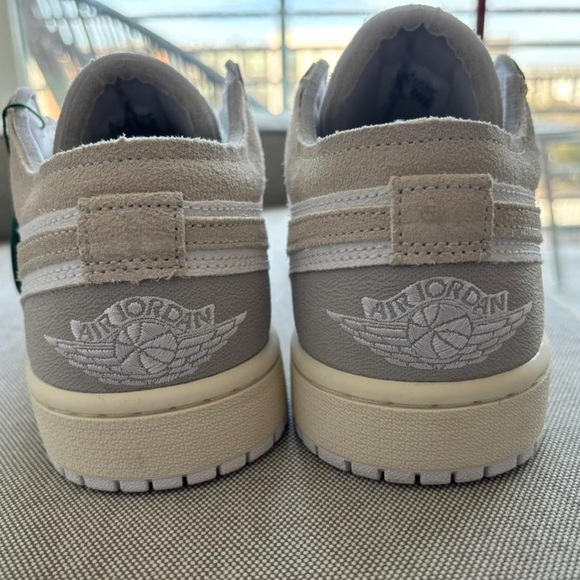 Nike Air Jordan 1 Low SE Craft Shoes (Inside out tech grey) - Picture 4 of 10